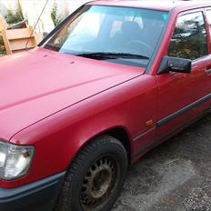 Mercedes Benz W124 250D *SOLGT*