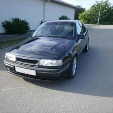 Opel Vectra 2,5i V6 (byttet)