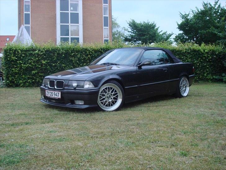 BMW E36 325I Cabrio - Lige et med kalechen oppe ;)  billede 9