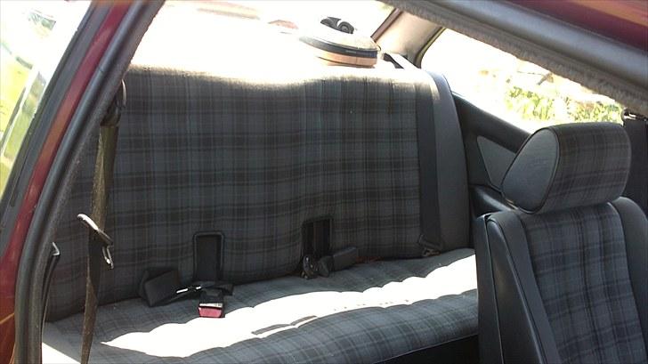 BMW E30 320 "Eta" Byttet billede 9