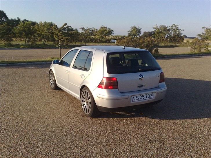 VW Golf 4 TDi Highline billede 2