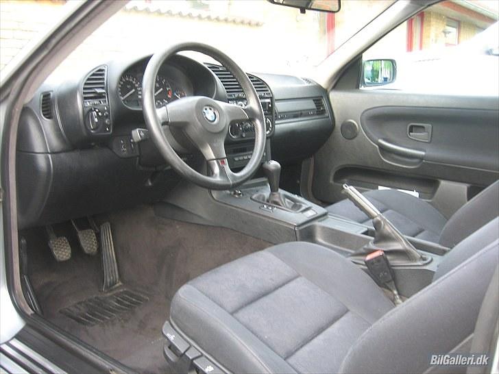 BMW e36 320i Coupé Solgt billede 9