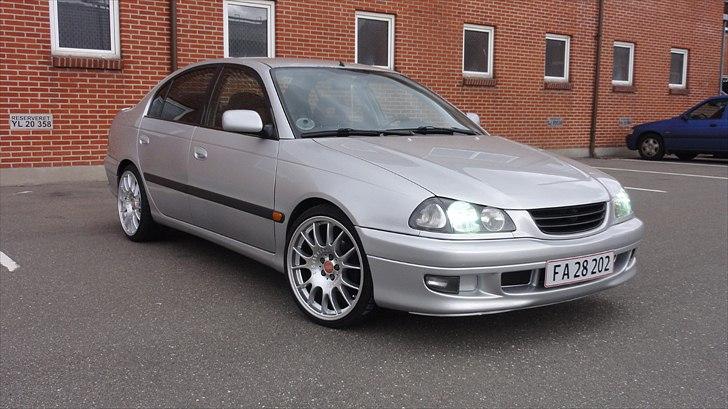 Toyota Avensis - sol - T22 - Hver har sin stil og smag... Men min er selvf bedst :-) billede 8