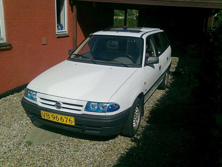 Opel astra 1.7D byttet billede 2