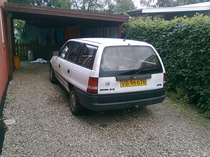 Opel astra 1.7D byttet billede 4