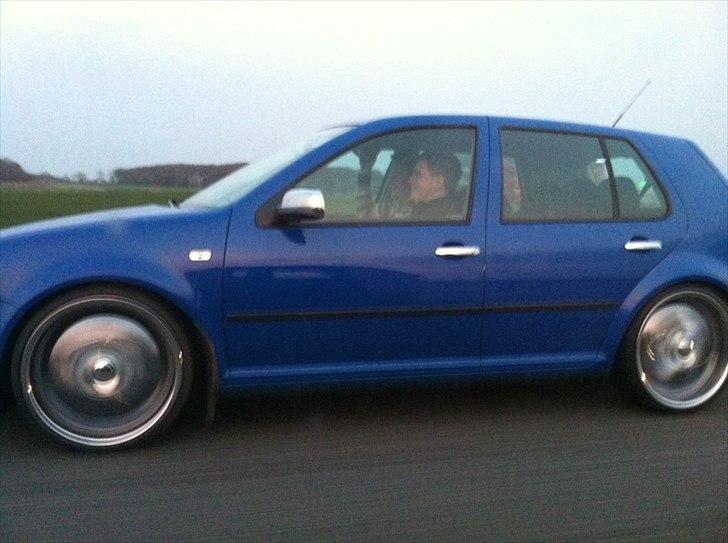 VW Golf IV TDI - SOLGT  billede 1