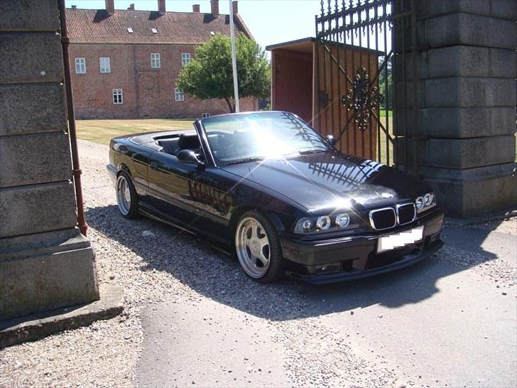 BMW 325i Cabriolet - Solgt billede 8