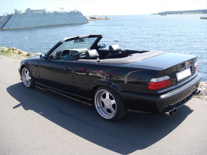 BMW 325i Cabriolet - Solgt billede 9