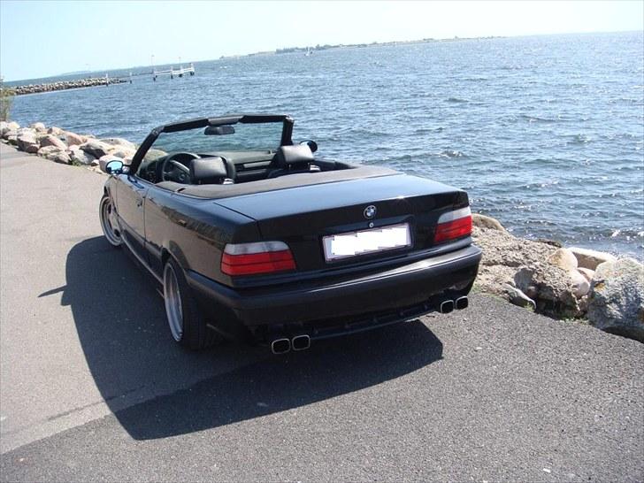 BMW 325i Cabriolet - Solgt billede 11