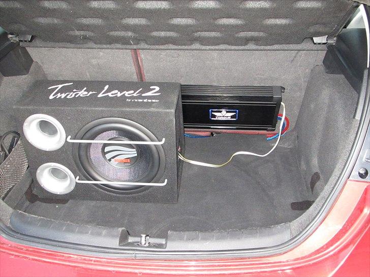 Seat Leon TFSI Solgt - Monoforstærker monteret bagi + sub. billede 17