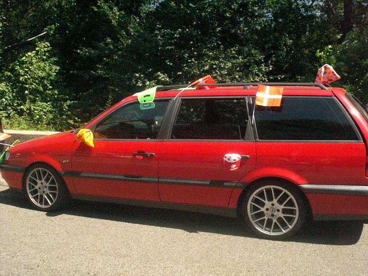 VW Passat 3A 1.9 TDI (SOLGT) - Ja bilen skulle da også pyntes når man ser Tour De France  :) billede 16