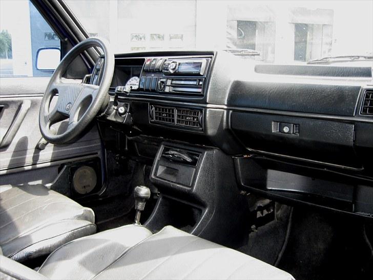 VW Golf 2 GTI 16v  - Alt instrumenteringslys i blå + blå dioder i bunden billede 6