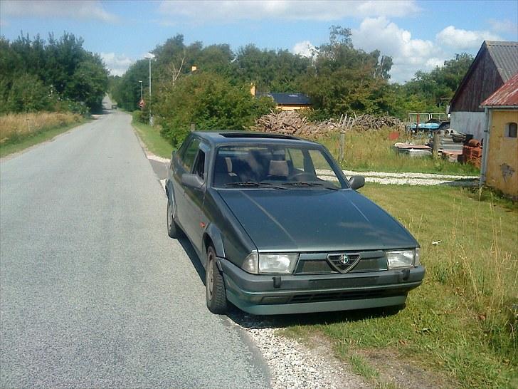 Alfa Romeo 75 2,0 T-Spark Solgt billede 5