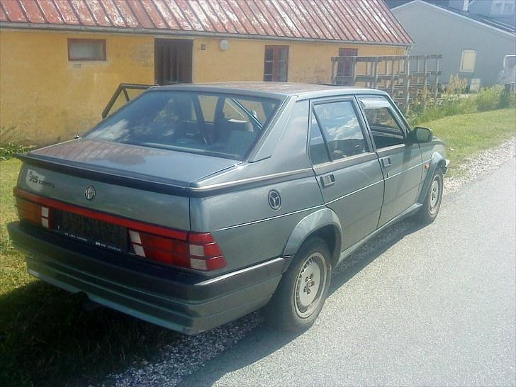Alfa Romeo 75 2,0 T-Spark Solgt billede 18