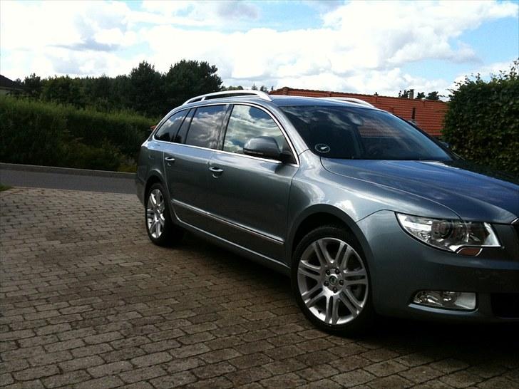 Skoda Superb Combi 2,0 TDI CR billede 10