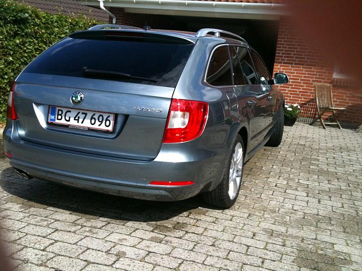 Skoda Superb Combi 2,0 TDI CR billede 13