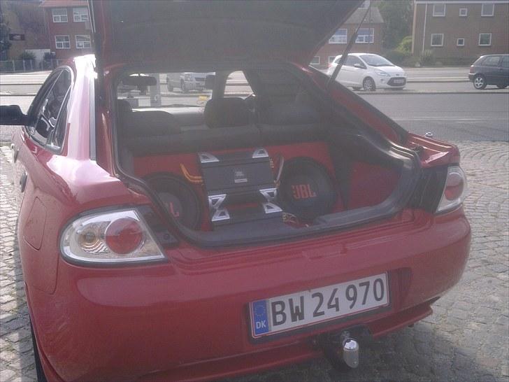 Mazda 323F BA [Tidl. bil] billede 6