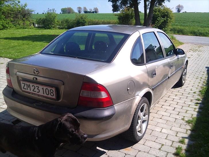 Opel Vectra B 1.6 16v *SOLGT* billede 3