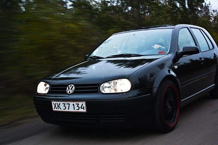 VW Golf 4 1,6 billede 1