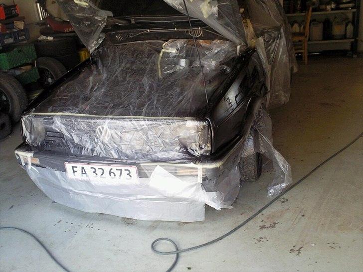 VW Golf GTI 16v (solgt) - Så blev det tid til at få malet de blå skærme billede 17