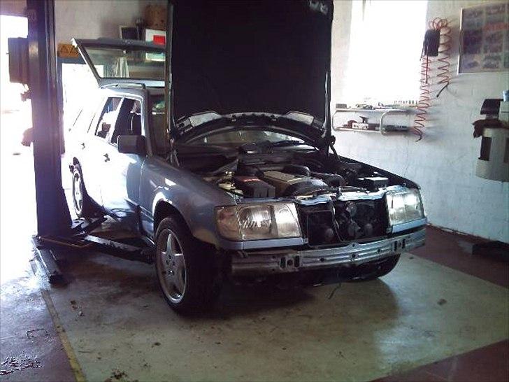 Mercedes Benz Te 320 billede 17