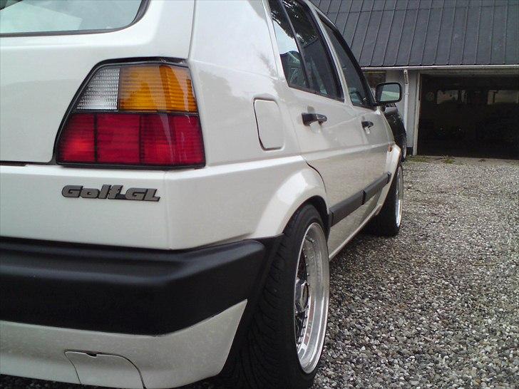 VW Golf 2. 1,6. GL. 4 dørs.  ( SOLGT ) - Bred kant... billede 12