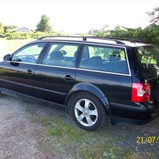 VW Passat 3BG