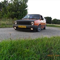 VW Golf II Low & Slow solgt