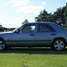 Mercedes Benz W124 300D - Solgt