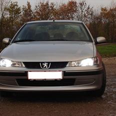 Peugeot 406