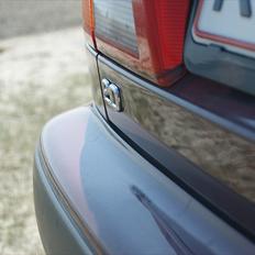 Toyota carina e solgt