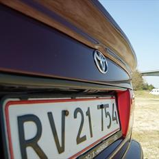 Toyota carina e solgt