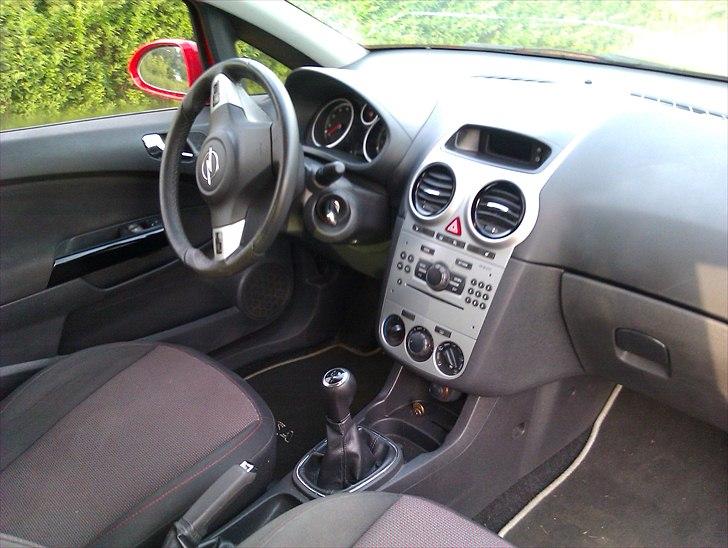 Opel Corsa (SOLGT) billede 8