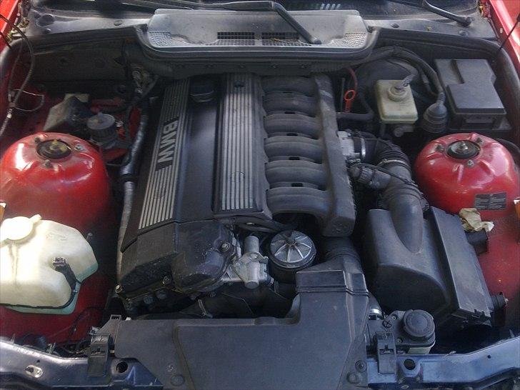 BMW E36 325i coupe R.I.P billede 14