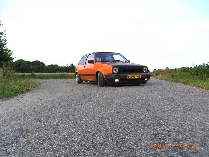 VW Golf II Low & Slow solgt billede 1