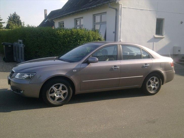 Hyundai sonata 2,0 gls aut. SOLGT billede 3