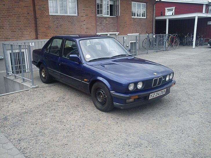 BMW 324 td SOLGT billede 1