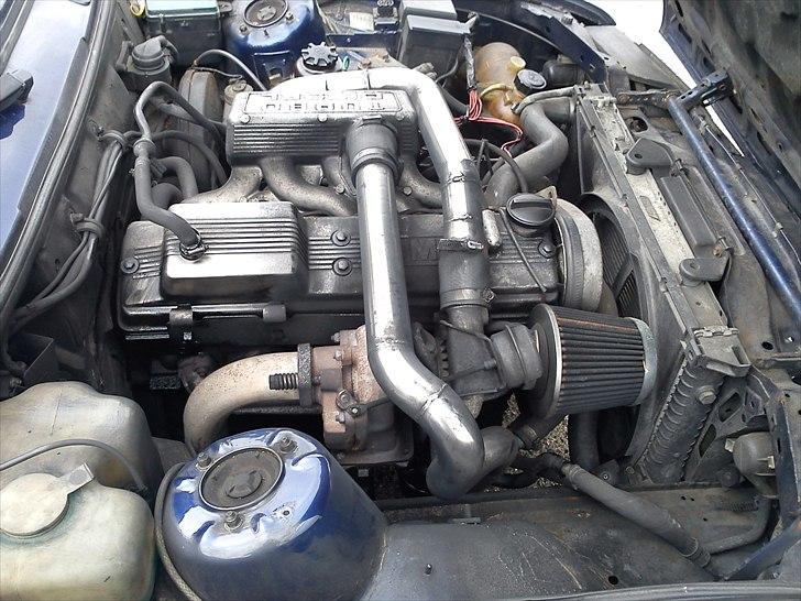 BMW 324 td SOLGT billede 8