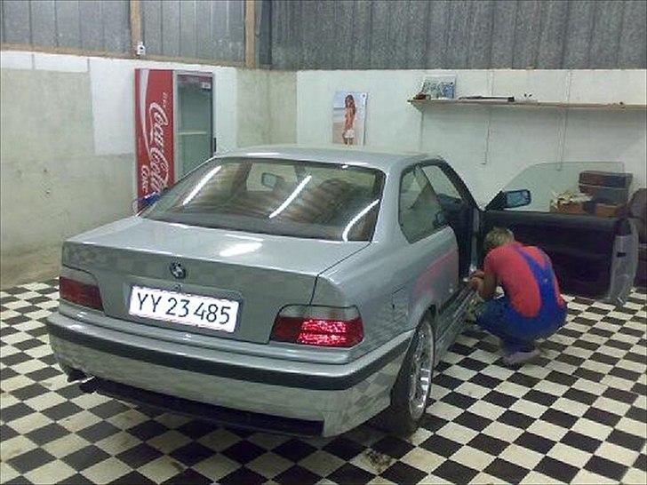 BMW e36 320i Coupé Solgt billede 11