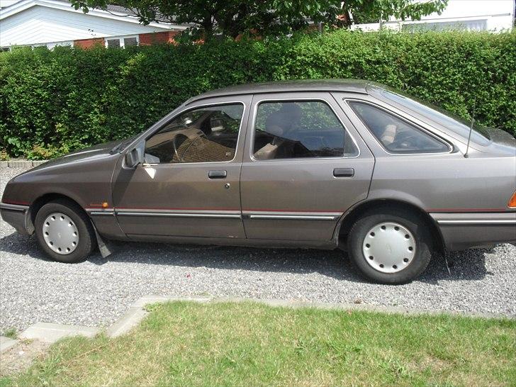 Ford Sierra 1,6 5d (solgt) billede 14