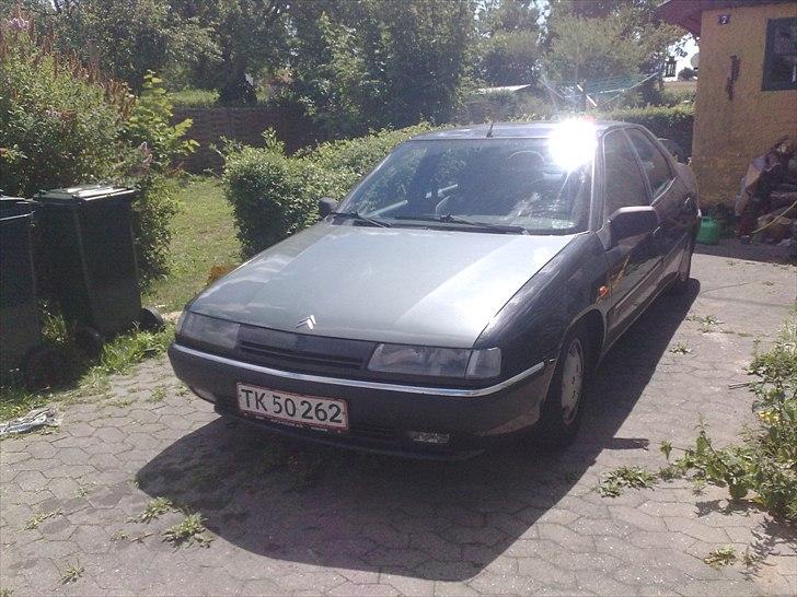 Citroën Xantia 2,0i SKROTTET - 25/7-2010 ny forrude og ny kølerhjælm efter mit lille uheld billede 14