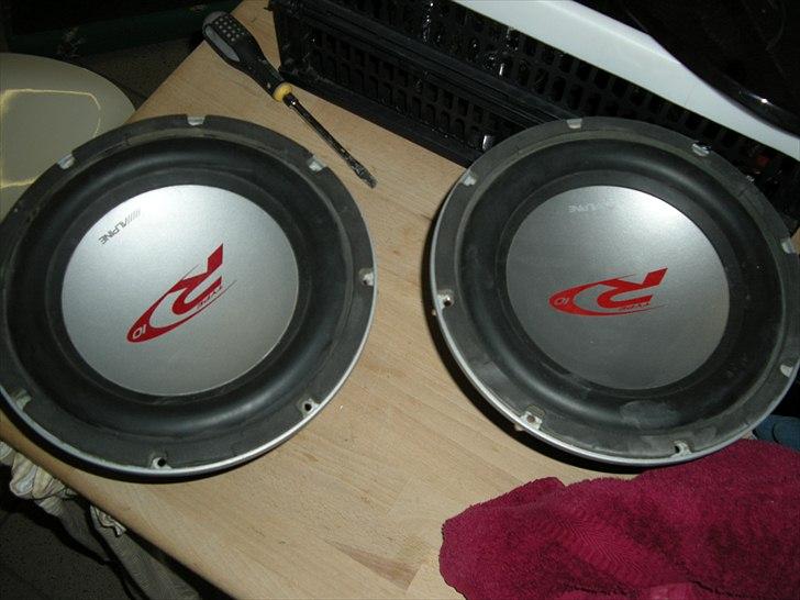 BMW 320 ci - kommer bag i bilen, når jeg er færdig med spartle. 2 alpine 12 tommer type R billede 10