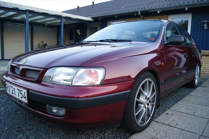 Toyota carina e solgt billede 1