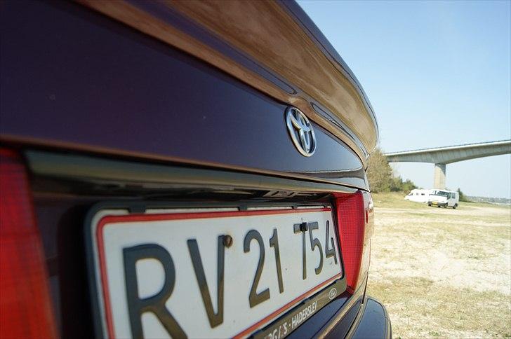 Toyota carina e solgt billede 3