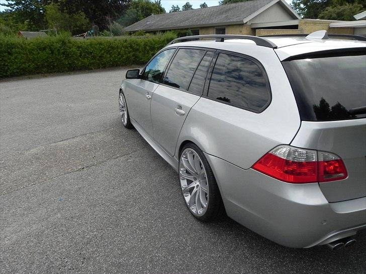BMW 535D Touring SOLGT billede 2