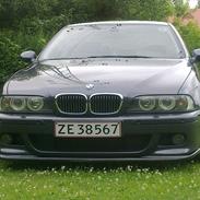 BMW 528i