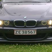 BMW 528i