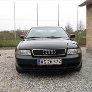 Audi A4 1.6 (Solgt)