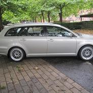 Toyota avensis 2.0 stw Solgt