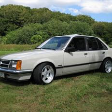 Opel Commodore C 2,5 